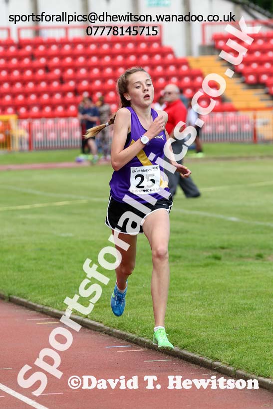 Girls 3000 metres, Northern Inter-County Schools, Gateshead International Stadum. Photo: David T. Hewitson/Sports for All Pics